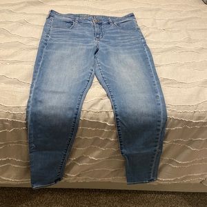 Womens American eagle jeans
